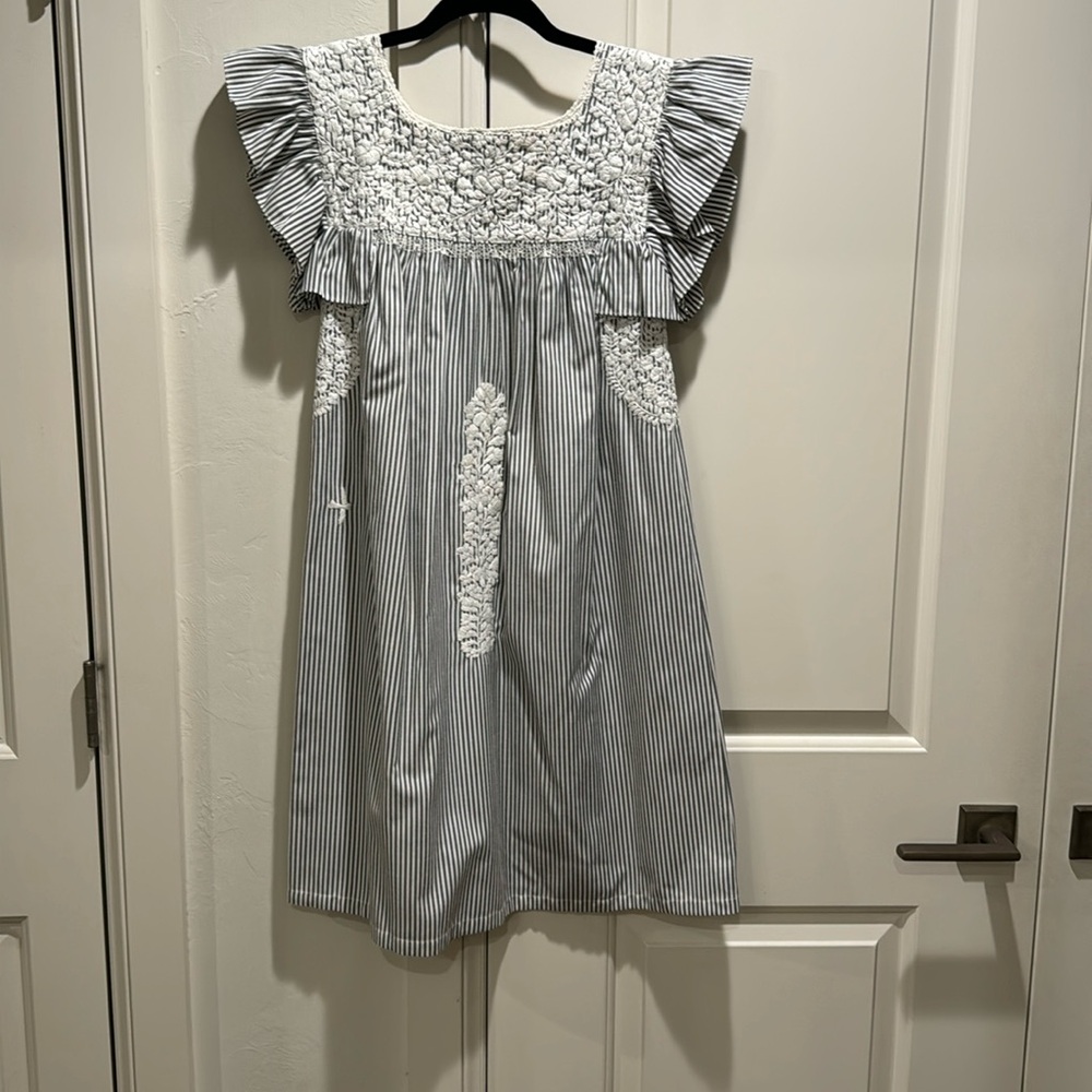 Mi Golondrina dress size small!